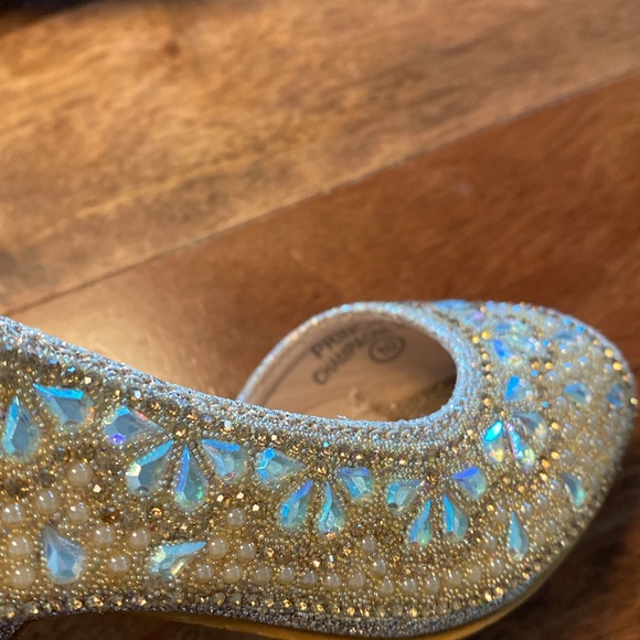 Princhess Chanpagne Mesh-sparkling show with small heal on - Picture 4 of 4